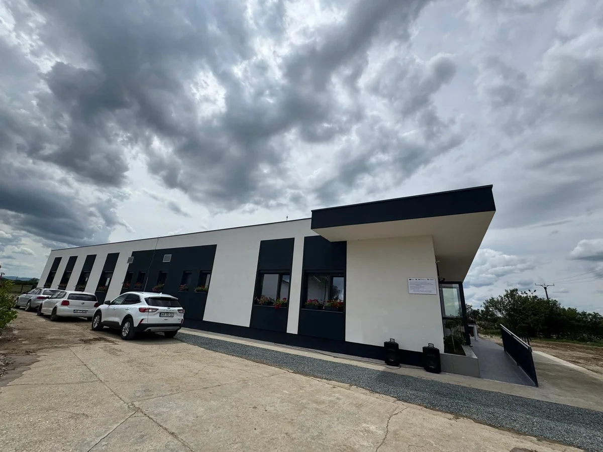 Centrul „Safir" inaugurat la Ineu: 90 adulți cu dizabilități beneficiază de servicii PNRR